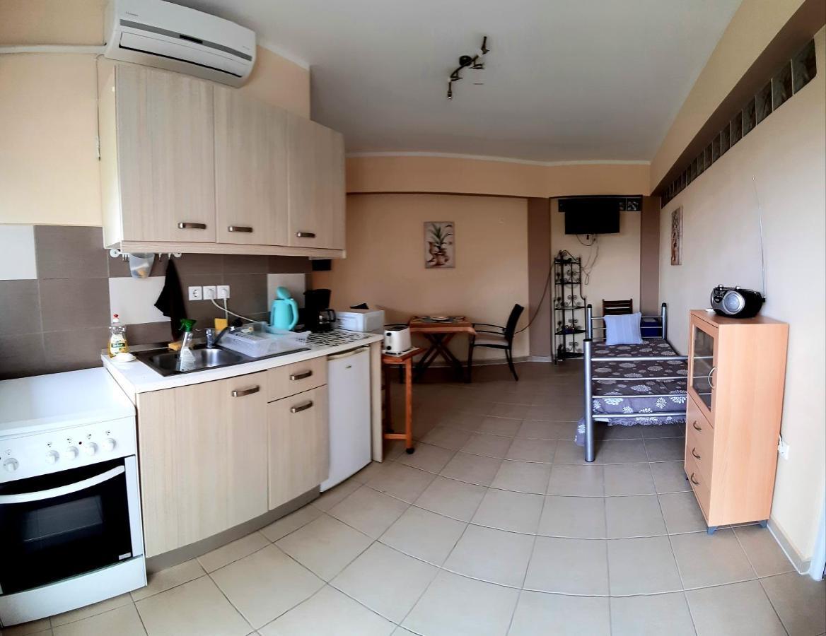 & Apartment
